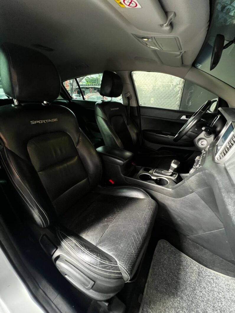 
								KIA SPORTAGE VIBRANT AT 2.0 4X2 full									
