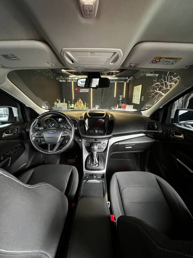 
								FORD ESCAPE SE 2.0L AT 4×2 full									