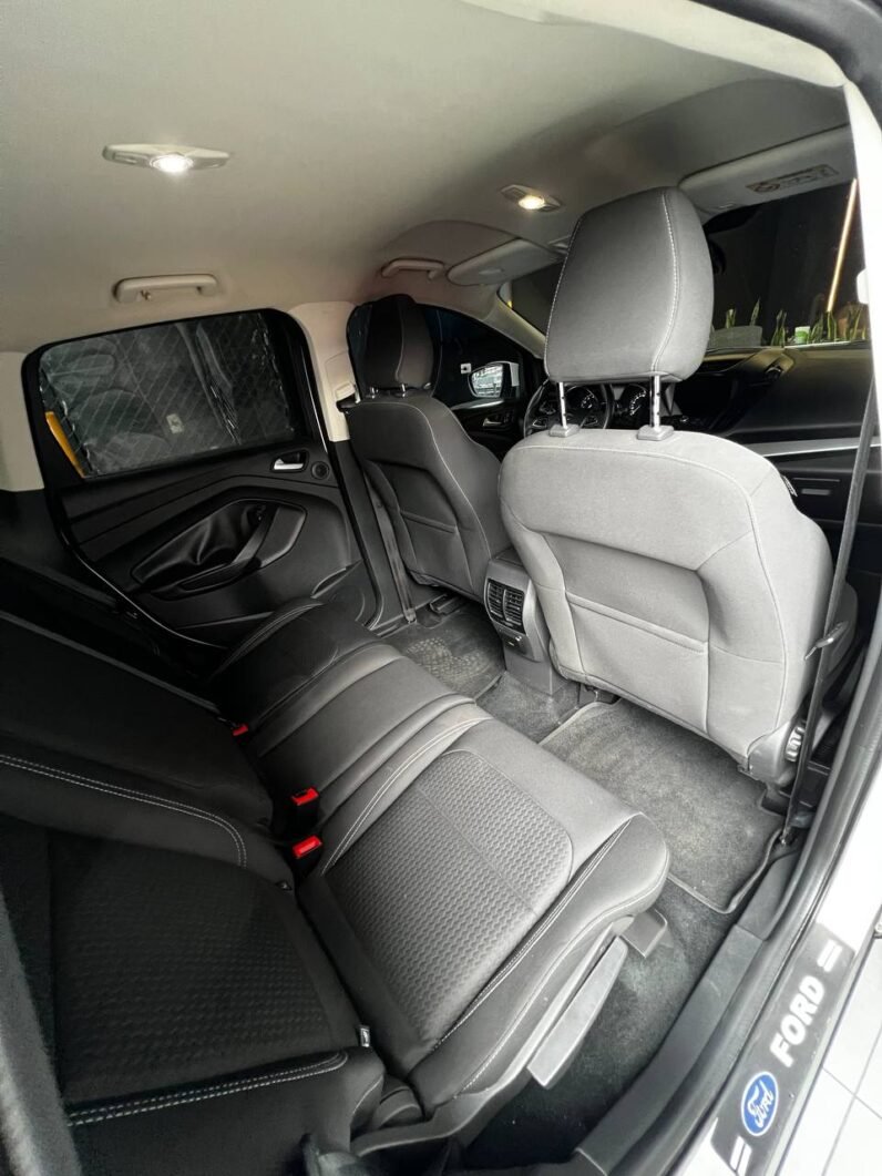 
								FORD ESCAPE SE 2.0L AT 4×2 full									