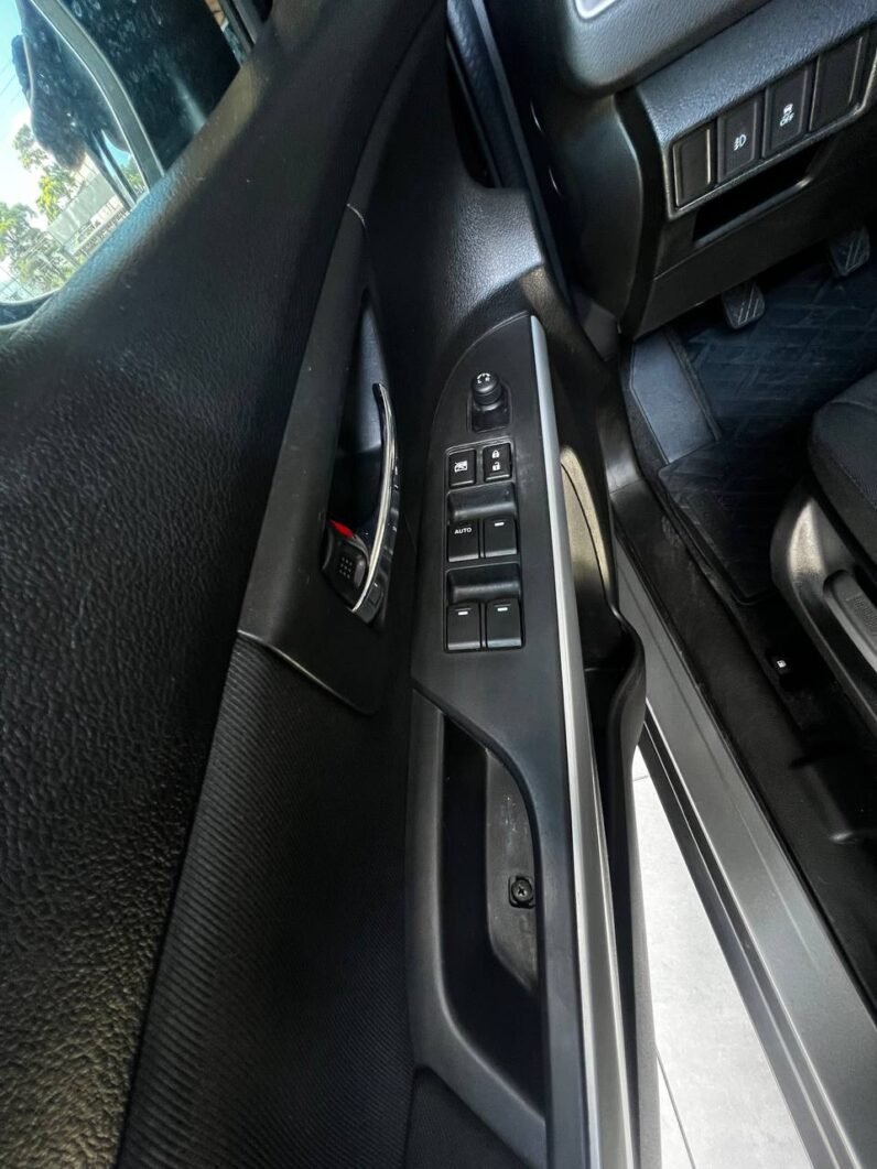 
								SUZUKI SCROSS 2WD MT GL1.6 4X2 full									