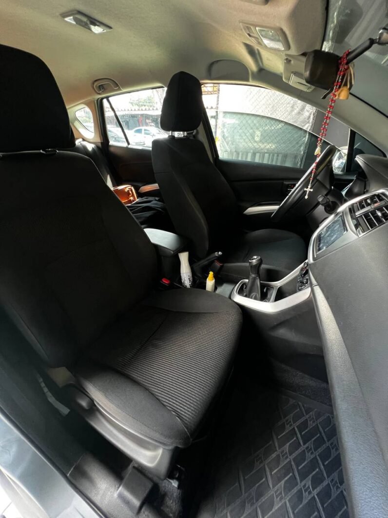 
								SUZUKI SCROSS 2WD MT GL1.6 4X2 full									