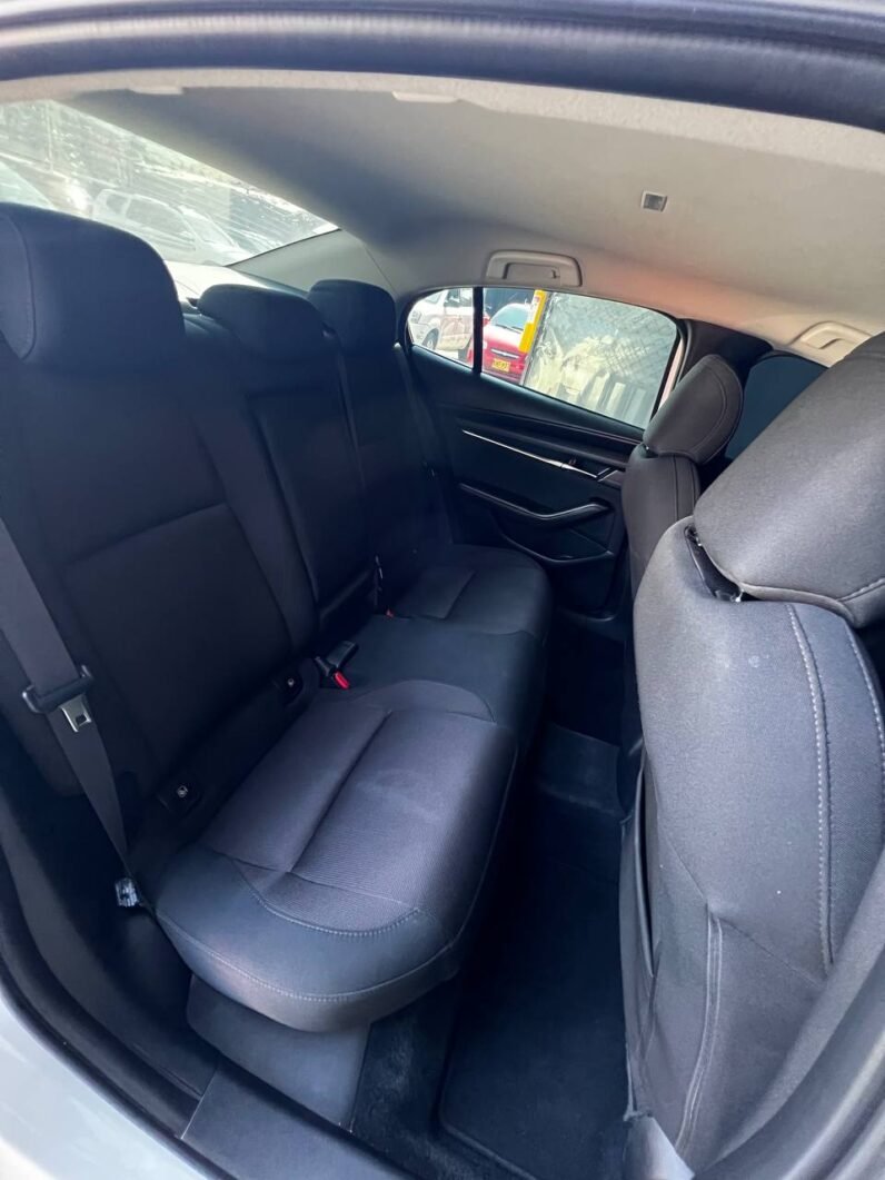 
								MAZDA 3 TOURING SD full									