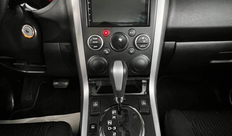 
								SUZUKI GRAND VITARA AT 2.4 4X2 full									