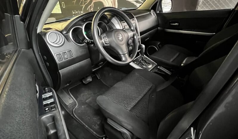 
								SUZUKI GRAND VITARA AT 2.4 4X2 full									