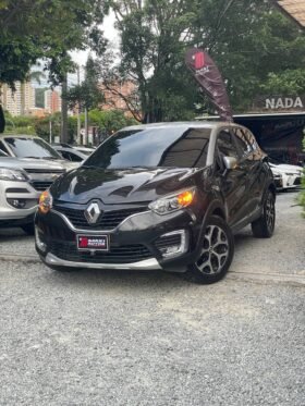 RENAULT CAPTUR INTENS AT 2.0 4X2