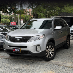 
										KIA SORENTO LX AUT 7 PUESTOS full									