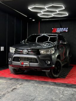 TOYOTA HILUX 2.8 DIESEL AT 4X4