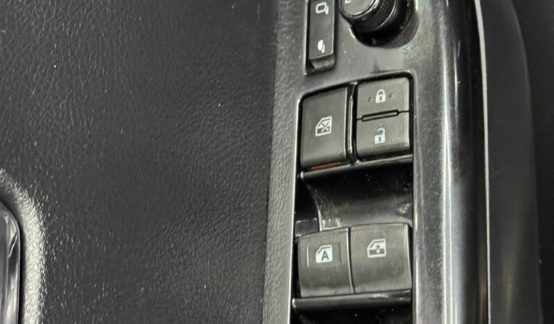 
								TOYOTA HILUX 2.8 DIESEL AT 4X4 full									