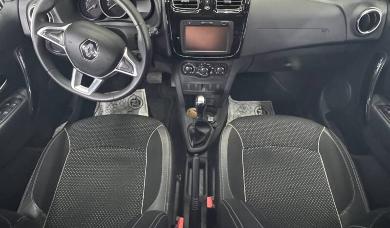 
								RENAULT STEPWAY INTENS AT full									