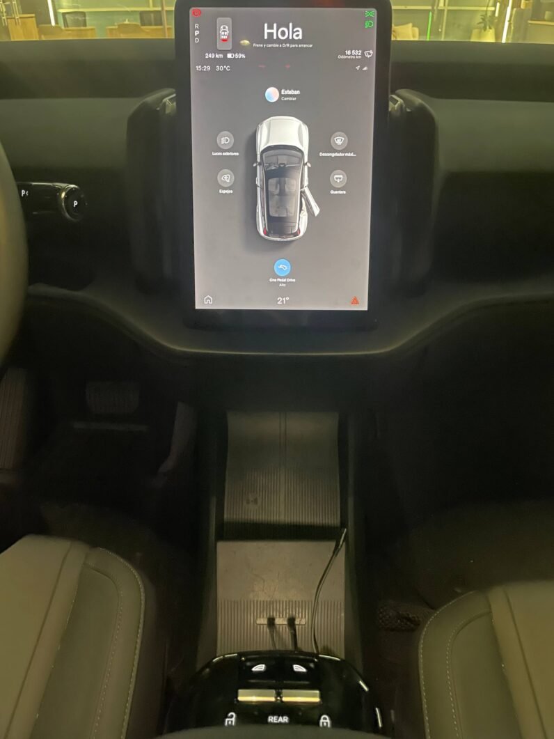 
								VOLVO EX30 CORE AT ELECTRICO full									