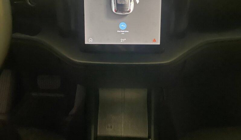 
								VOLVO EX30 CORE AT ELECTRICO full									
