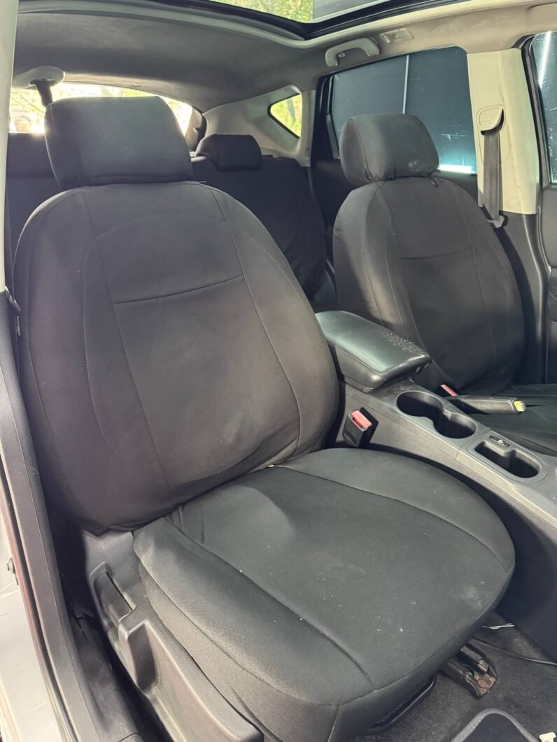 
								NISSAN QASHQAI AT 2.0 full									