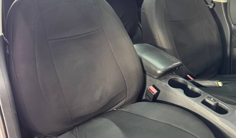 
								NISSAN QASHQAI AT 2.0 full									