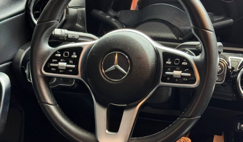 
								MERCEDES-BENZ A200 AT 1.3CC TURBO full									