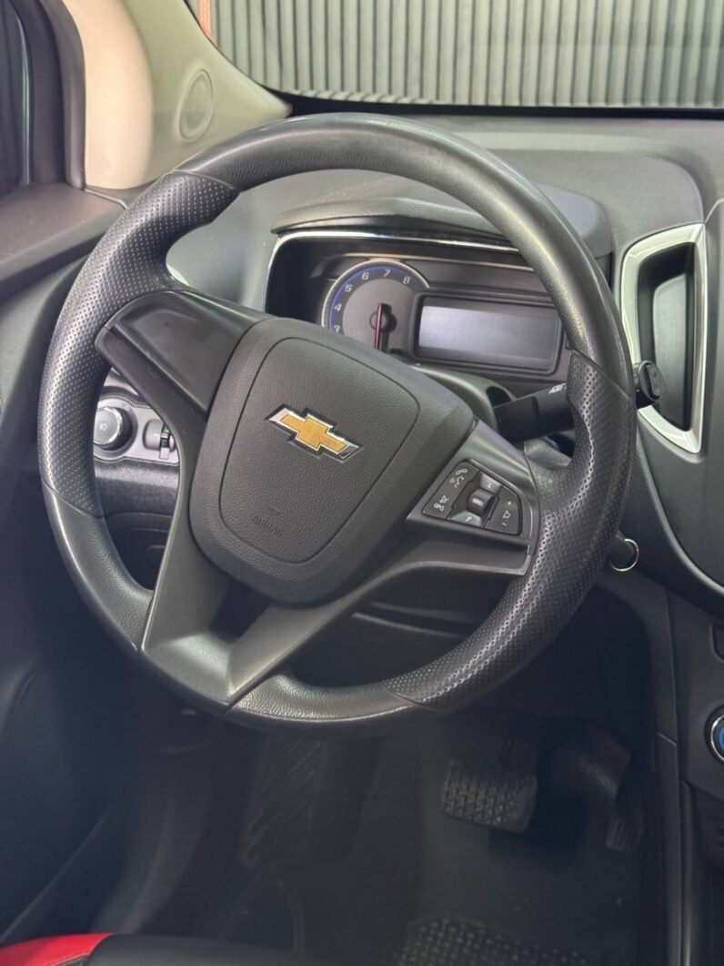 
								CHEVROLET TRACKER LS AT 1.8 4X2 full									