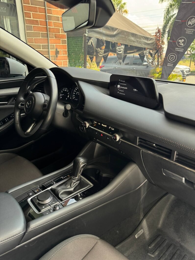 
								MAZDA 3 TOURING AT 2.0 HIBRIDO SD full									