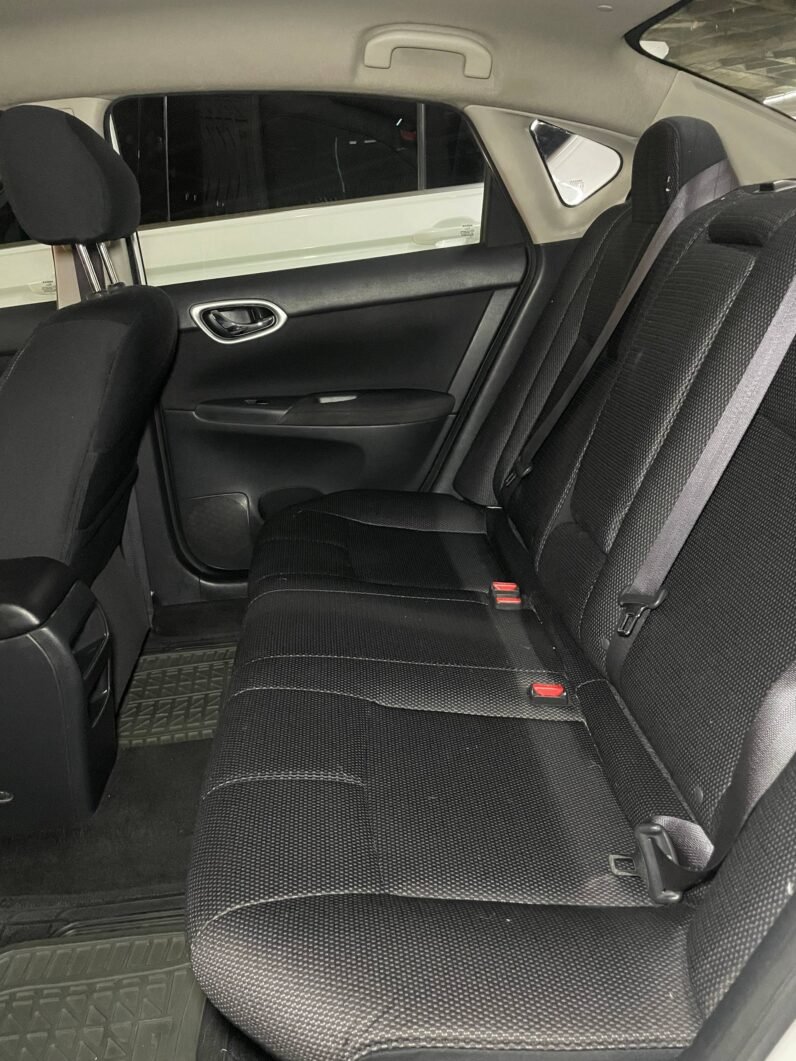 
								NISSAN SENTRA B17 ADVANCE  MT 1.8 full									