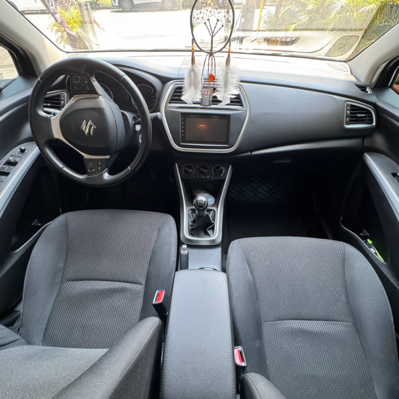 
								SUZUKI SCROSS 2WD MT GL1.6 4X2 full									