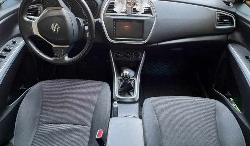 
								SUZUKI SCROSS 2WD MT GL1.6 4X2 full									