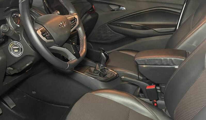 
								CHEVROLET ONIX RS MT HB full									