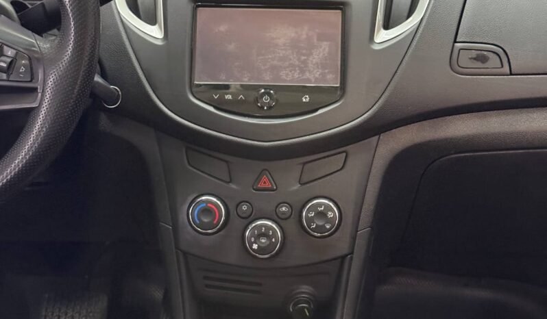 
								CHEVROLET TRACKER LS AT 1.8 4X2 full									
