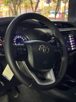 
										TOYOTA HILUX 2.8 DIESEL AT 4X4 full									