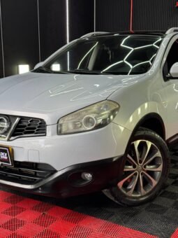 
										NISSAN QASHQAI AT 2.0 full									