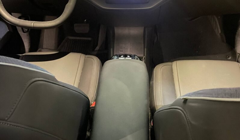 
								VOLVO EX30 CORE AT ELECTRICO full									