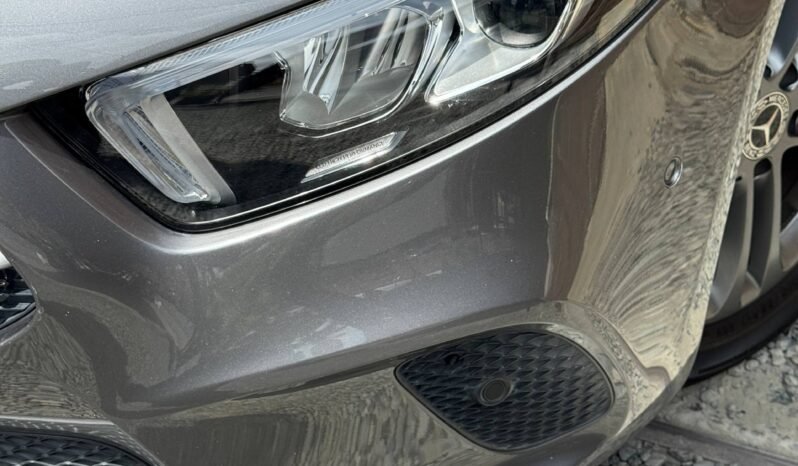 
								MERCEDES-BENZ A200 AT 1.3CC TURBO full									