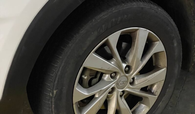
								HYUNDAI NEW TUCSON PREMIUM AT 2.0 4×2 full									
