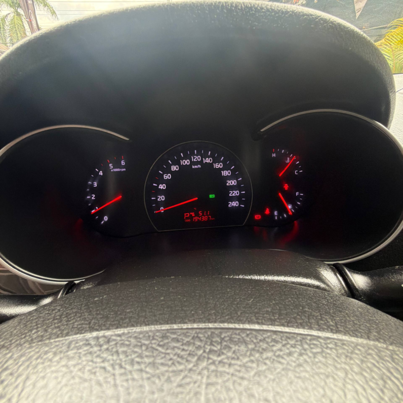 
								KIA SORENTO LX AUT 7 PUESTOS full									