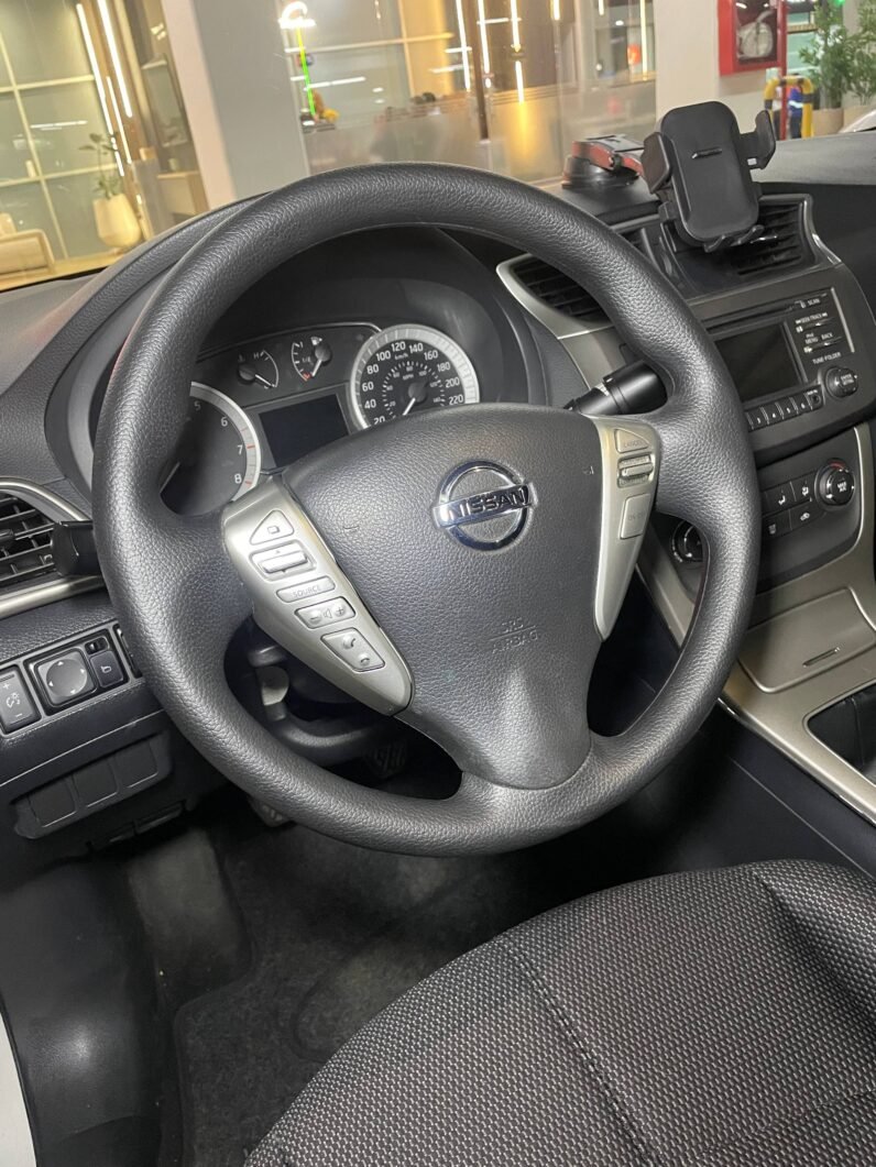 
								NISSAN SENTRA B17 ADVANCE  MT 1.8 full									