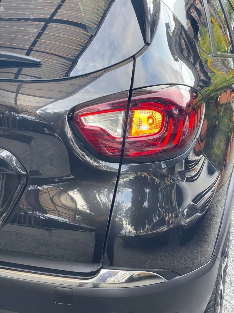 
								RENAULT CAPTUR INTENS AT 2.0 4X2 full									