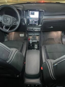 
										VOLVO XC40 PURE RECHARGE ELECTRICA AT full									