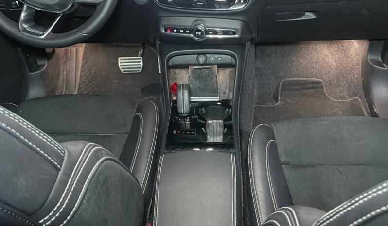 
								VOLVO XC40 PURE RECHARGE ELECTRICA AT full									