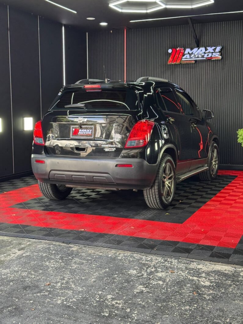 
								CHEVROLET TRACKER LS AT 1.8 4X2 full									