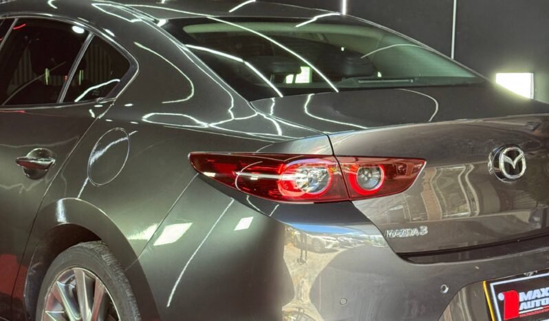 
								MAZDA 3 GRAND TOURING 2.0 AT full									