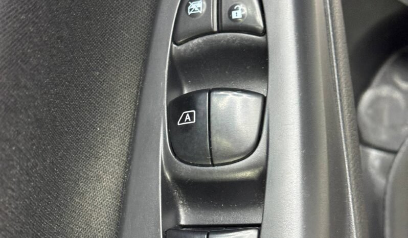 
								NISSAN SENTRA B17 ADVANCE  MT 1.8 full									