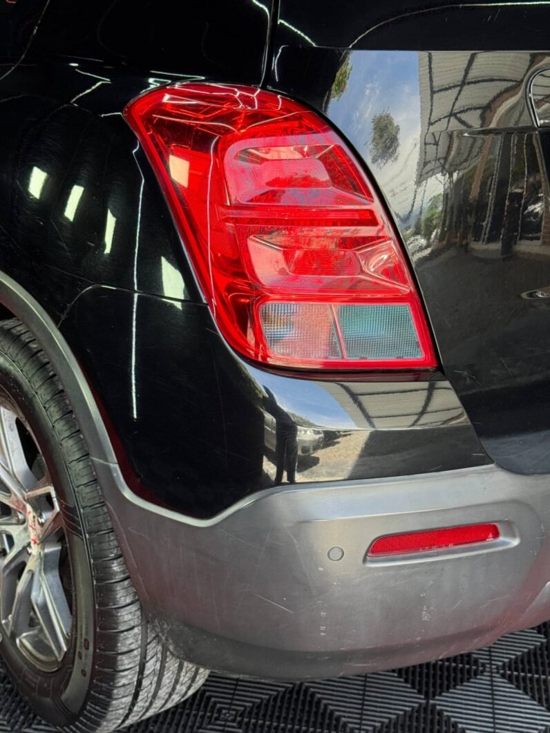 
								CHEVROLET TRACKER LS AT 1.8 4X2 full									