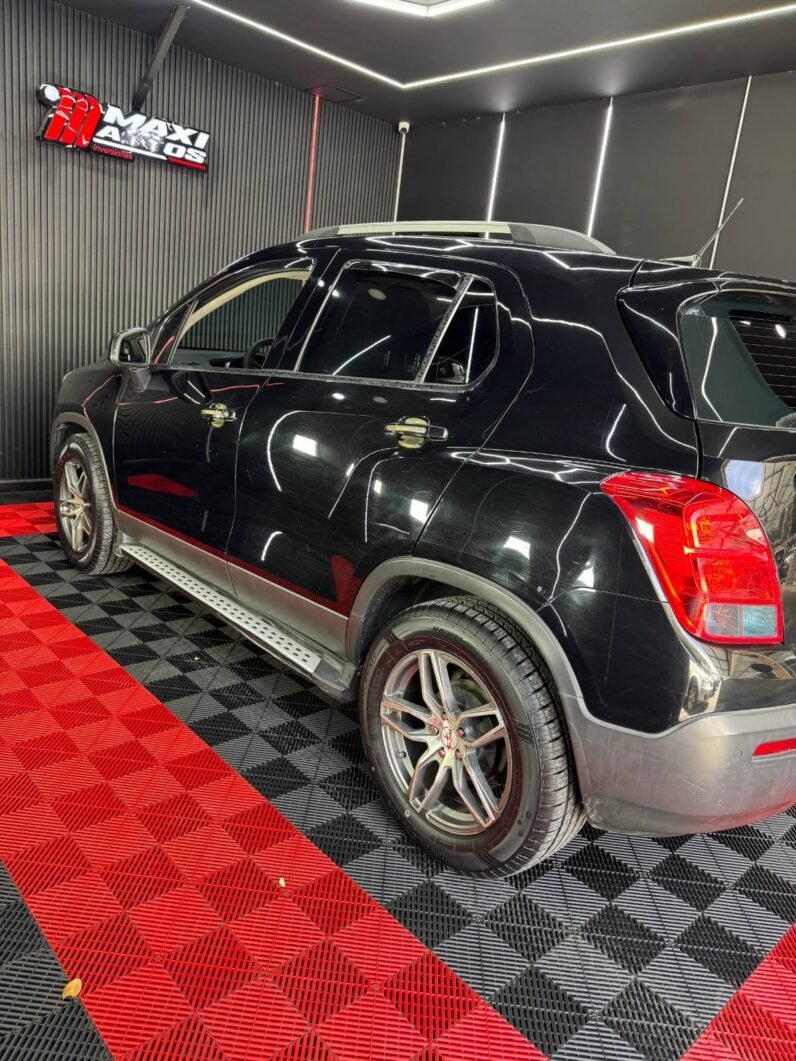 
								CHEVROLET TRACKER LS AT 1.8 4X2 full									