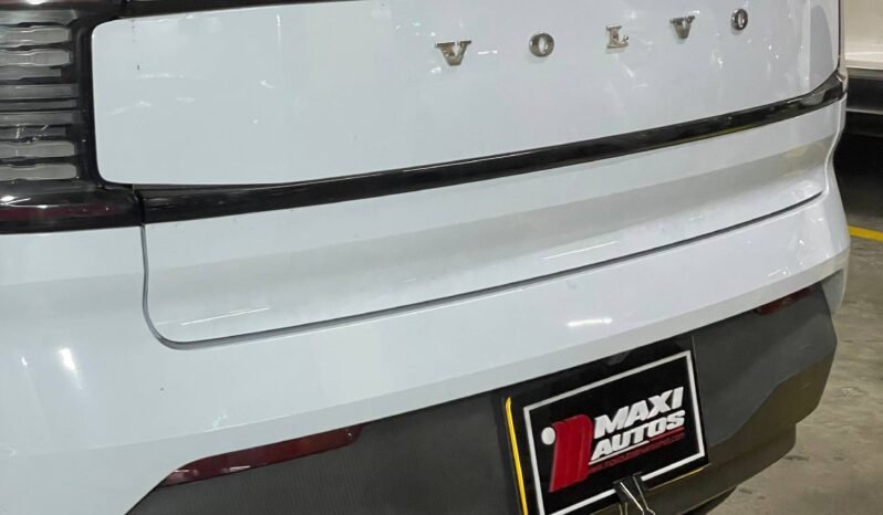 
								VOLVO EX30 CORE AT ELECTRICO full									