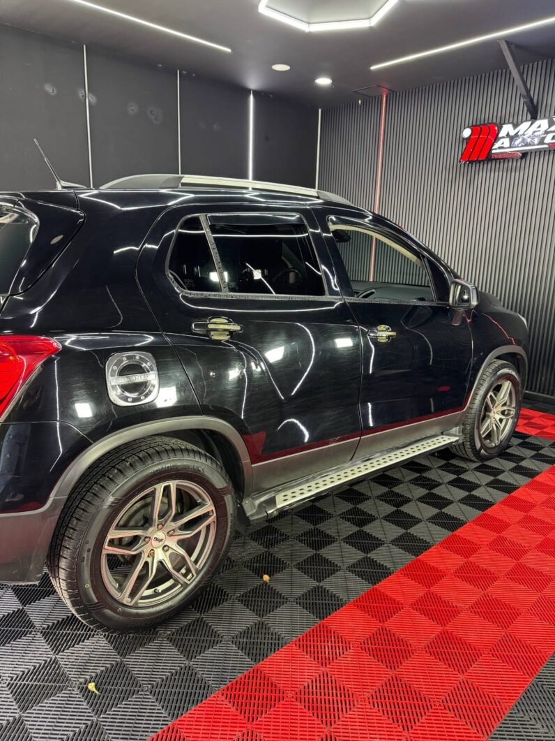 
								CHEVROLET TRACKER LS AT 1.8 4X2 full									