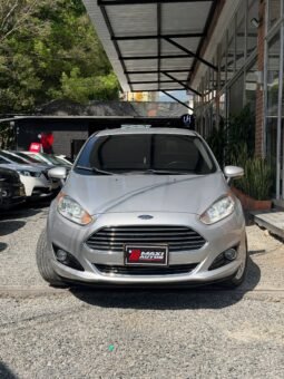 FORD FIESTA TITANIUM AT 1.6