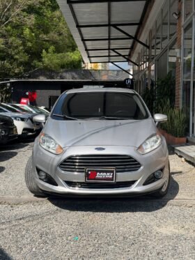 FORD FIESTA TITANIUM AT 1.6