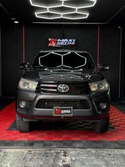 TOYOTA HILUX 2.8 DIESEL AT 4X4