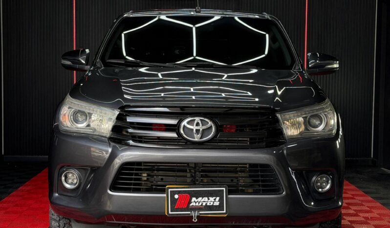
								TOYOTA HILUX 2.8 DIESEL AT 4X4 full									