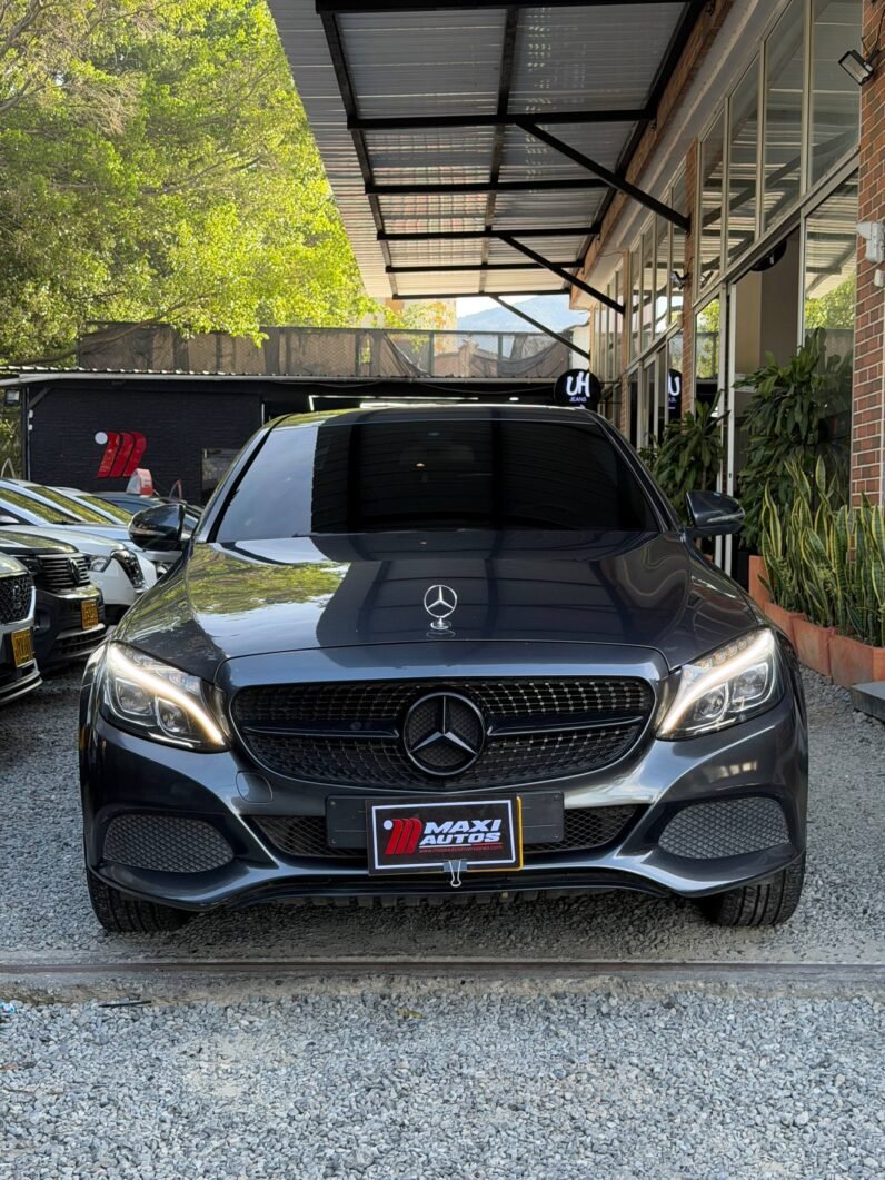 
								MERCEDES-BENZ  C 180 1.6L AT SEDAN full									