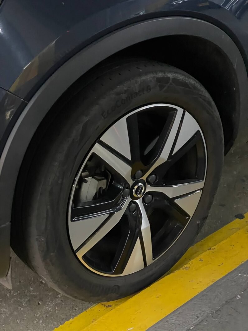 
								VOLVO XC40 PURE RECHARGE ELECTRICA AT full									