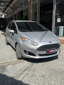 FORD FIESTA TITANIUM AT 1.6