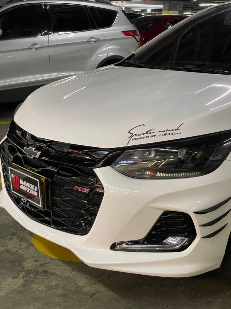 
								CHEVROLET ONIX RS MT HB full									